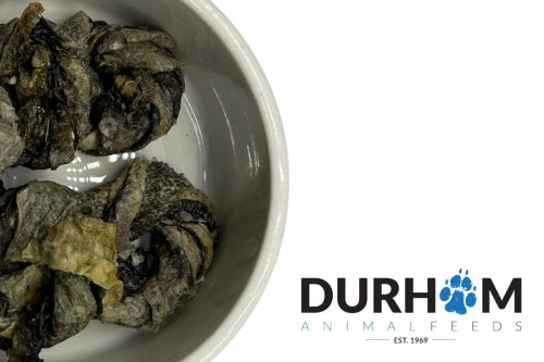 Cod fish rings natural dog chew from K9 Prime Cuts – 100% cod, high protein (67 %), low fat (0.7 %), additive-free snack that supports dental health and muscle energy.