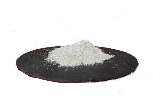 Food-grade diatomaceous earth 100 g from K9 Prime Cuts – natural silica-rich powder safe for pets, supports mineral intake and pest control when used correctly.